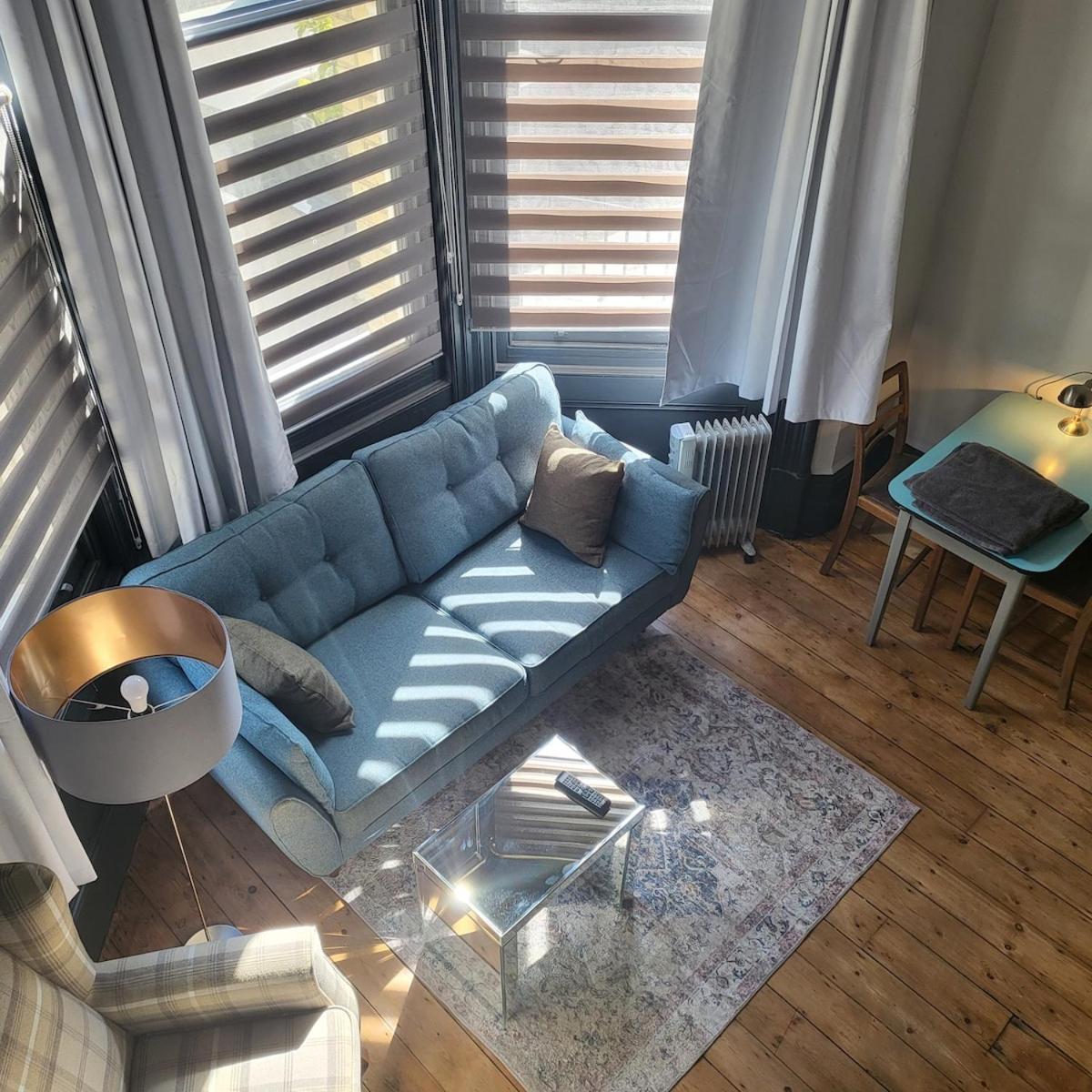 21 Mini Loft - Prime Location - - Quiet Apartment *